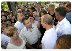Prime Minister Vladimir Putin meeting with residents of the town of Uglegorsk in the Amur Region, following a meeting on the Vostochny National Cosmodrome project there
