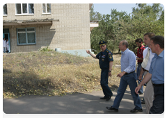Prime Minister Vladimir Putin in Voronezh Hospital No. 8, which had been saved from wildfire