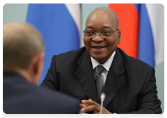 Президент Южно-Африканской Республики Дж.Зума на встрече с Председателем Правительства Российской Федерации В.В.Путиным
