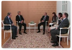 Председатель Правительства Российской Федерации В.В.Путин встретился с председателем совета директоров компании «ДжейПи Морган Чейз энд Ко» Д.Даймоном