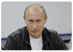 Председатель Правительства Российской Федерации В.В.Путин встретился с участниками ралли «Шелковый путь – серия Дакар»