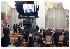 Prime Minister Vladimir Putin meeting with Volkswagen CEO Martin Winterkorn