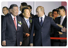 Председатель Правительства Российской Федерации В.В.Путин принял участие в торжественной церемонии открытия завода Hyundai Motor в Санкт-Петербурге