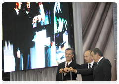 Председатель Правительства Российской Федерации В.В.Путин принял участие в церемонии открытия завода автокомплектующих австро-канадской компании «Магна» в Санкт-Петербурге