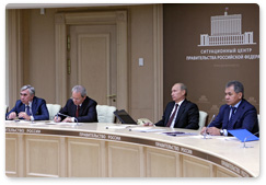 Председатель Правительства Российской Федерации В.В.Путин провел в режиме видеоконференции совещание по вопросам борьбы с природными пожарами в Алтайском крае и оказанию помощи населению