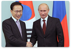 Председатель Правительства Российской Федерации В.В.Путин встретился с Президентом Республики Корея Ли Мён Баком