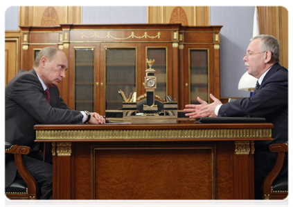 Prime Minister Vladimir Putin meeting with Andrei Nelidov, Head of the Republic of Karelia