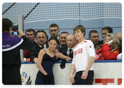 Prime Minister Vladimir Putin visiting the Novogorsk training centre in the Moscow Region