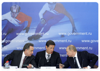 Prime Minister Vladimir Putin, Deputy Prime Minister Alexander Zhukov and Minister of Sports, Tourism and Youth Policy Vitaly Mutko at a meeting on Russia’s sport and fitness strategy through 2020 in Novogorsk, outside Moscow