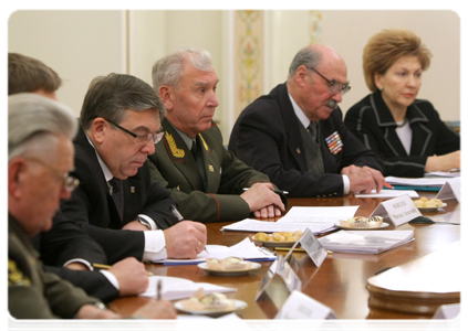 Representatives of veterans’ organisations at a meeting with Prime Minister Vladimir Putin