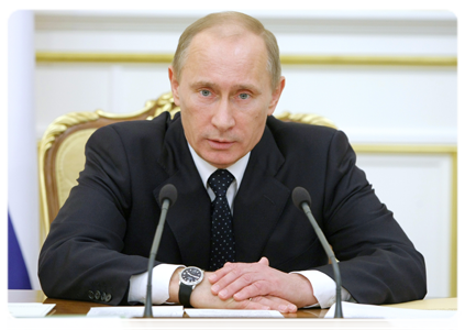 Prime Minister Vladimir Putin chairing Government Presidium meeting
