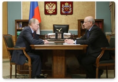 Председатель Правительства Российской Федерации В.В.Путин провёл рабочую встречу с губернатором Оренбургской области Ю.А.Бергом
