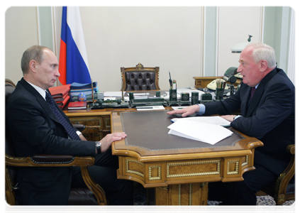 Prime Minister Vladimir Putin meeting with Tomsk Region Governor Viktor Kress