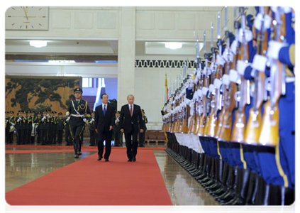 Председатель Правительства Российской Федерации В.В.Путин провёл переговоры в узком составе с Премьером Государственного совета КНР Вэнь Цзябао