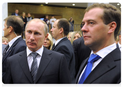 Президент Российской Федерации Д.А.Медведев и Председатель Правительства Российской Федерации В.В.Путин совместно посетили праздничный концерт, посвященный Дню работников сельского хозяйства и перерабатывающей промышленности