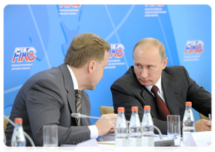 Prime Minister Vladimir Putin and First Deputy Prime Minister Igor Shuvalov at a meeting of the Foreign Investment Advisory Council (FIAC)