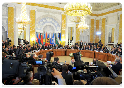 Председатель Правительства Российской Федерации В.В.Путин принял участие в заседании Совета глав правительств государств-участников СНГ в расширенном составе