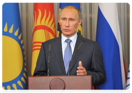 Prime Minister Vladimir Putin addressing journalists after a meeting of the CIS Heads of Government