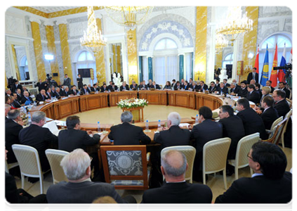 Prime Minister Vladimir Putin takes part in a meeting of the EurAsEC Interstate Council at the heads of government level