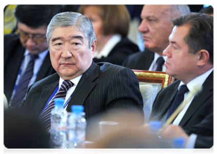 Генеральный секретарь ЕврАзЭС Т.А.Мансуров на заседании Межгосударственного совета Евразийского экономического сообщества на уровне глав правительств