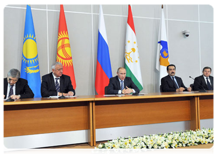 Prime Minister Vladimir Putin speaking at a news conference following a meeting of the EurAsEC Interstate Council and the Customs Union Supreme Governing Body