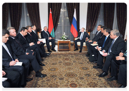 Prime Minister Vladimir Putin at a meeting with Belarusian Prime Minister Mikhail Myasnikovich