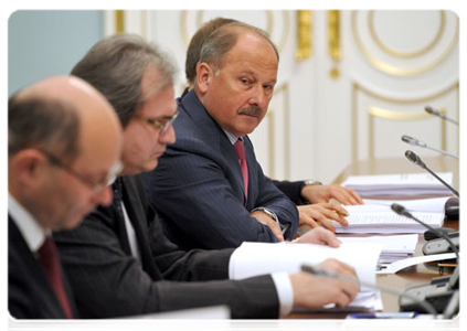 Vnesheconombank Chairman Vladimir Dmitriyev at a meeting of the supervisory board of the Strategic Initiatives Agency