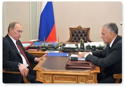 Председатель Правительства Российской Федерации В.В.Путин провёл рабочую встречу с губернатором Сахалинской области А.В.Хорошавиным