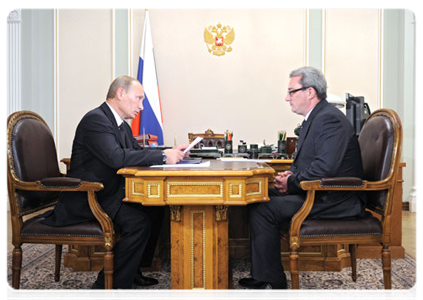 Prime Minister Vladimir Putin at a meeting with head of the Republic of Komi Vyacheslav Gaizer