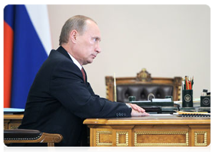 Председатель Правительства Российской Федерации В.В.Путин провёл рабочую встречу с губернатором Тульской области В.С.Груздевым