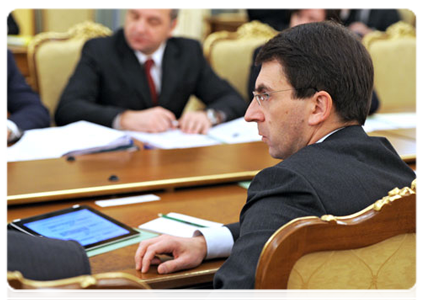 Minister of Communications and Mass Media Igor Shchegolev at a Government Presidium meeting