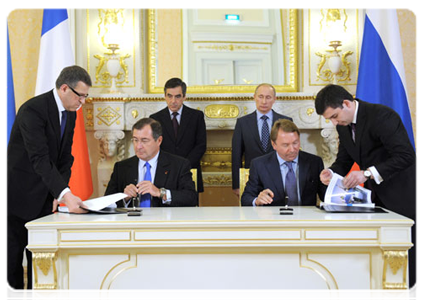 Head of the Administrative Directorate of the President of the Russian Federation Vladimir Kozhin and President and CEO of Bouygues AS Martin Bouygues