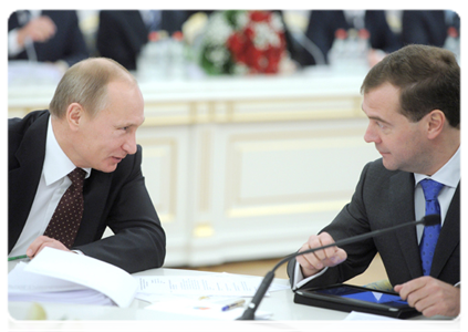 President Dmitry Medvedev and Prime Minister Vladimir Putin at a meeting of the Supreme State Council of the Union State of Russia and Belarus