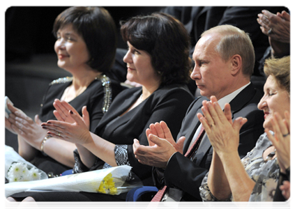 Prime Minister Vladimir Putin congratulates Russia’s mothers on Mother’s Day during a gala in Moscow