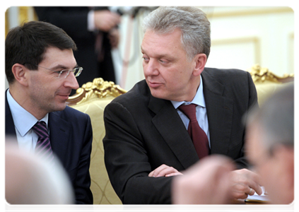 Minister of Communications and Mass Media Igor Shchegolev and Minister of Industry and Trade Viktor Khristenko at a meeting of the Government Commission on Monitoring Foreign Investment
