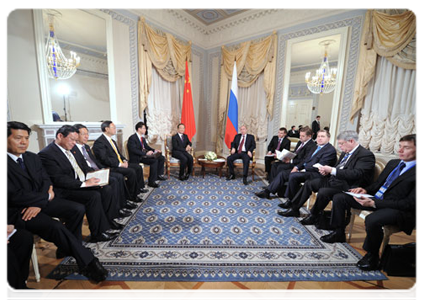 Prime Minister Vladimir Putin meeting with Chinese State Council Premier Wen Jiabao