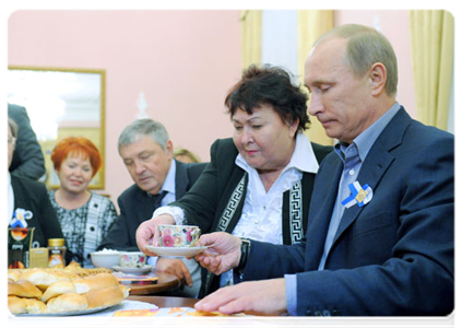 Prime Minister Vladimir Putin meeting with employees of the Lomonosov Public Foundation
