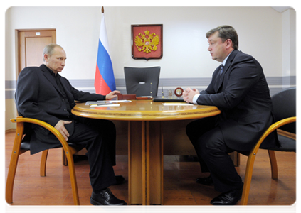Prime Minister Vladimir Putin holding a meeting with Tver Region Governor Alexander Shevelyov