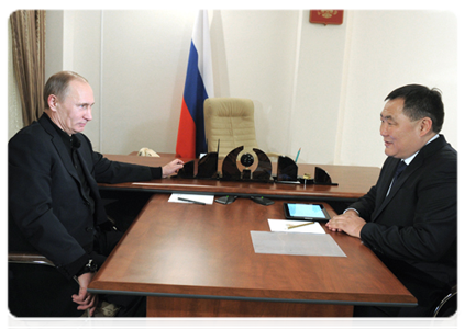 Prime Minister Vladimir Putin meets with Head of the Republic of Tuva Sholban Kara-ool