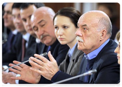 Head of the Russian Popular Front’s Campaign Headquarters, artistic director of the Vertikal film studio and Mosfilm Cinema Concern Stanislav Govorukhin at a meeting of the Russian Popular Front’s campaign headquarters and Coordinating Council