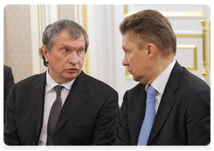 Deputy Prime Minister Igor Sechin and Gazprom CEO Alexei Miller