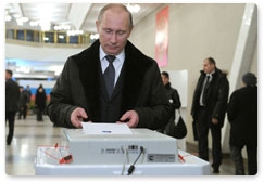 Председатель Правительства Российской Федерации В.В.Путин принял участие в голосовании на выборах депутатов Государственной Думы шестого созыва