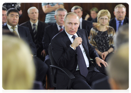 Председатель Правительства Российской Федерации В.В.Путин встретился с руководителями региональных общественных приёмных Председателя партии «Единая Россия»