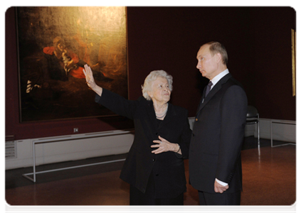 Prime Minister Vladimir Putin and Pushkin Fine Arts Museum Director Irina Antonova