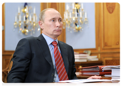 Председатель Правительства Российской Федерации В.В.Путин провёл рабочую встречу с президентом АК «АЛРОСА» Ф.Б.Андреевым
