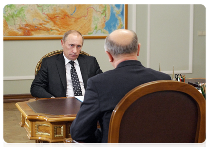 Prime Minister Vladimir Putin meeting with Governor of the Republic of Mordovia Nikolai Merkushkin