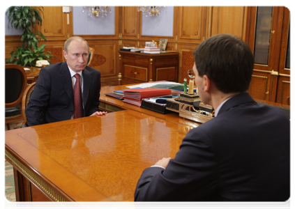 Prime Minister Vladimir Putin meets with Minister of Communications and Mass Media Igor Shchegolev