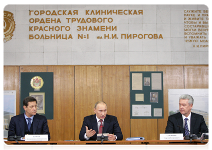 Prime Minister Vladimir Putin chairs a meeting on modernising Moscow’s healthcare system