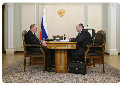 Prime Minister Vladimir Putin meeting with Sverdlovsk Region Governor Alexander Misharin