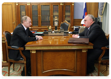 Prime Minister Vladimir Putin at a meeting with head of the Republic of Altai Alexander Berdnikov